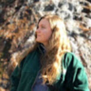 Meet your Posher, Marie-emmanuelle